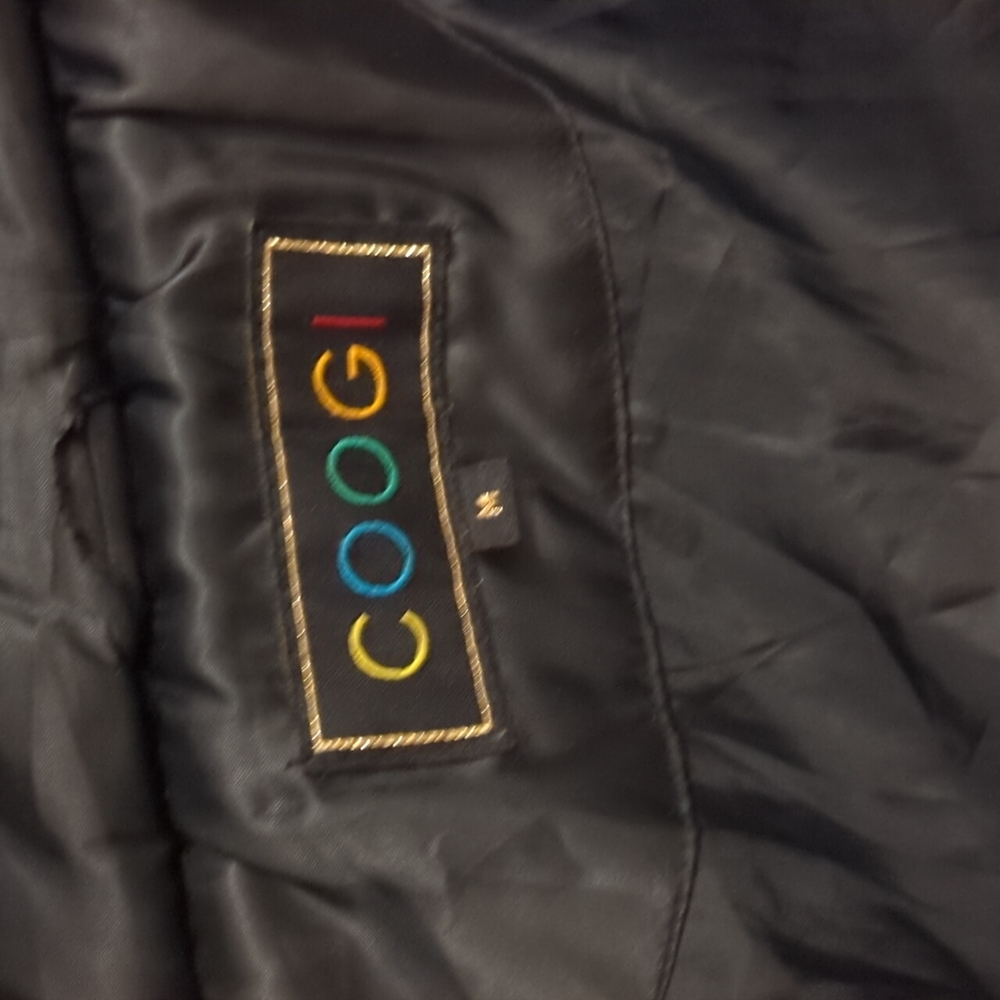 Vintage Coogi Puffer Jacket with Removable Faux Fur lined hood Size Medium - Picture 13 of 14